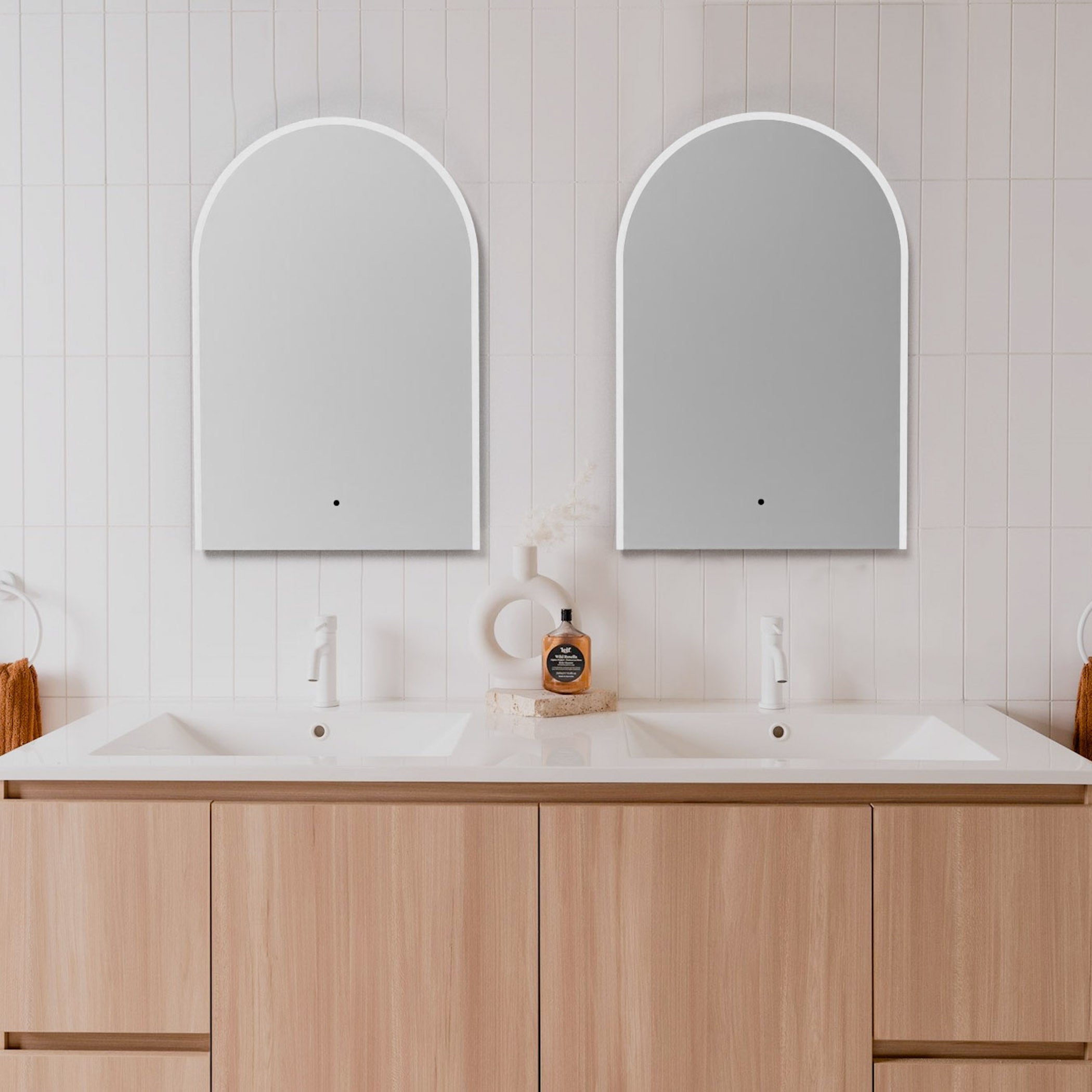 Oxygen Lighting STARLIGHT 3-0606-0 Lighted LED Mirror 22 Inch x 36 Inch Arched - Damp Rated