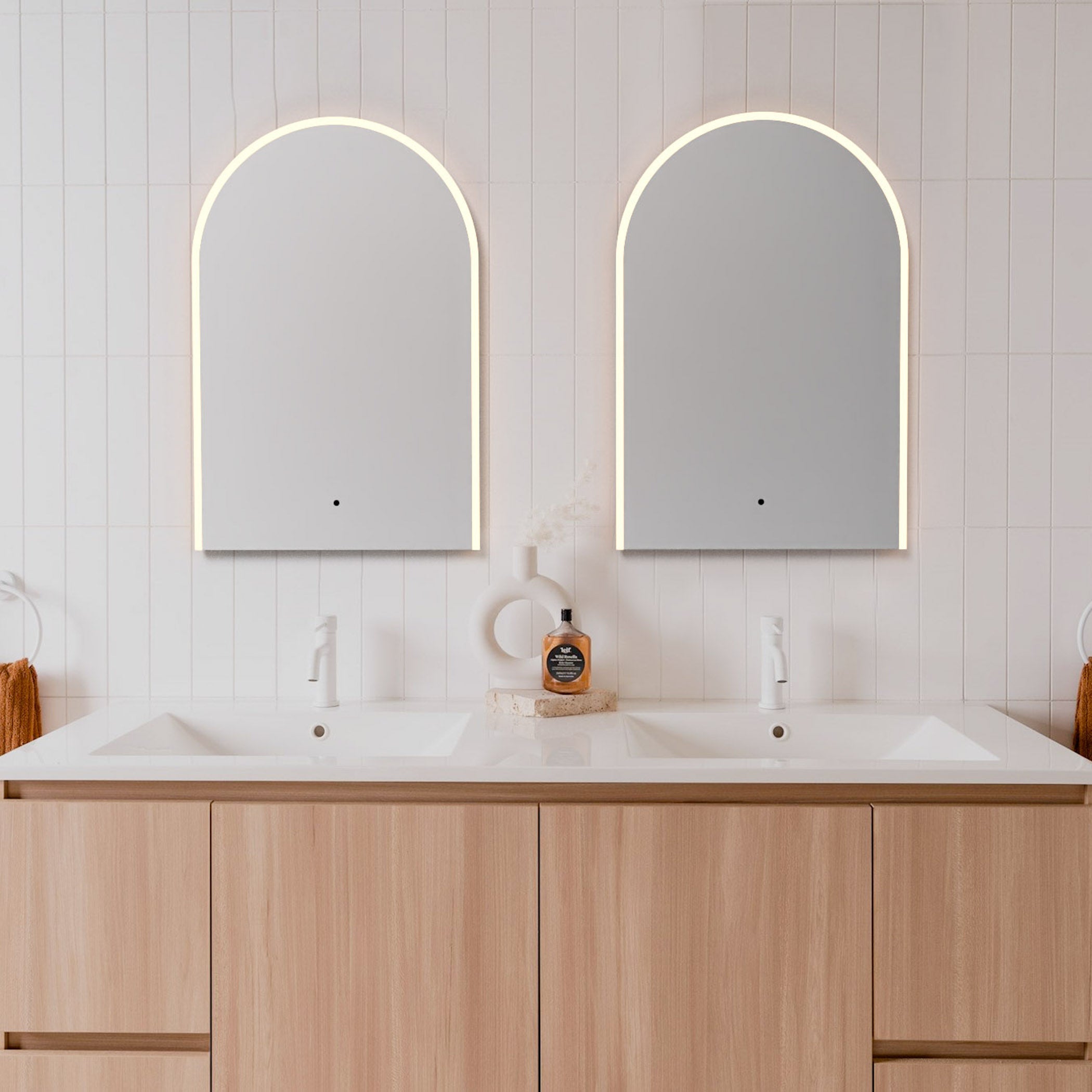 Oxygen Lighting STARLIGHT 3-0606-0 Lighted LED Mirror 22 Inch x 36 Inch Arched - Damp Rated