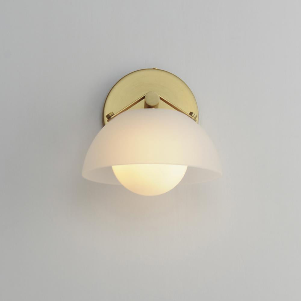 Studio M DOMAIN SM31001FTNAB Sconce Traditional - Natural Aged Brass